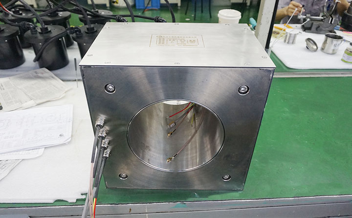 過(guò)孔導(dǎo)電滑環(huán)